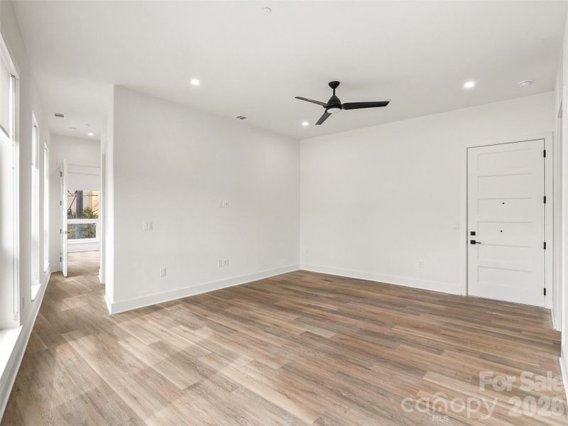 Spacious, unfurnished interior of a new home in , Asheville (Image 26).