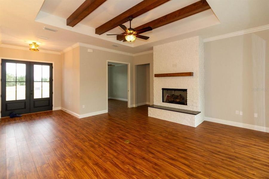 Spacious, unfurnished interior of a new home in , Umatilla (Image 25).