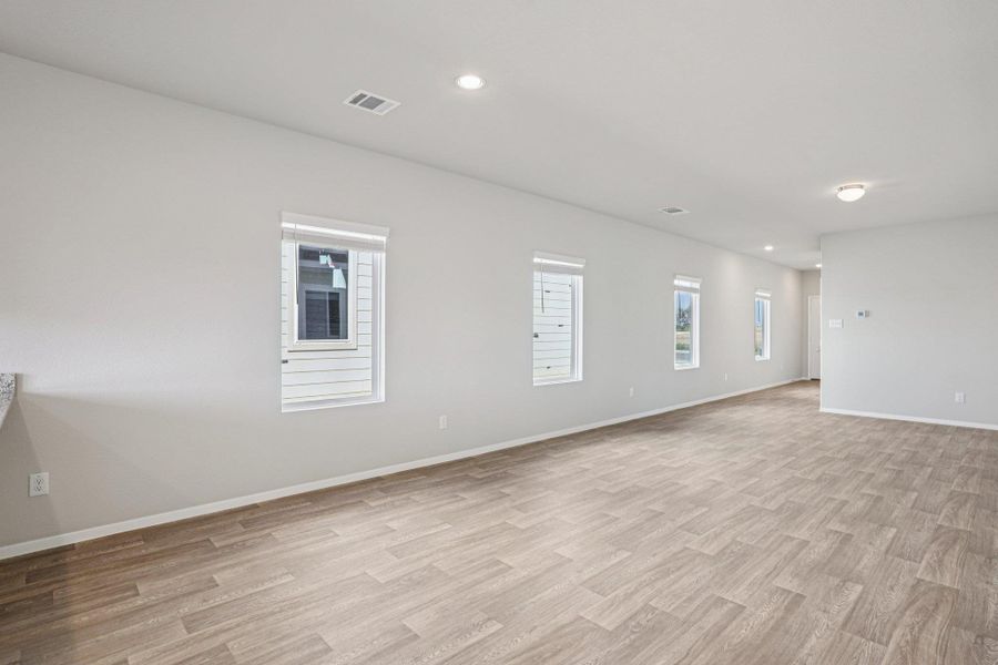 Spacious, unfurnished interior of a new home in Cascade, Liberty Hill (Image 26).