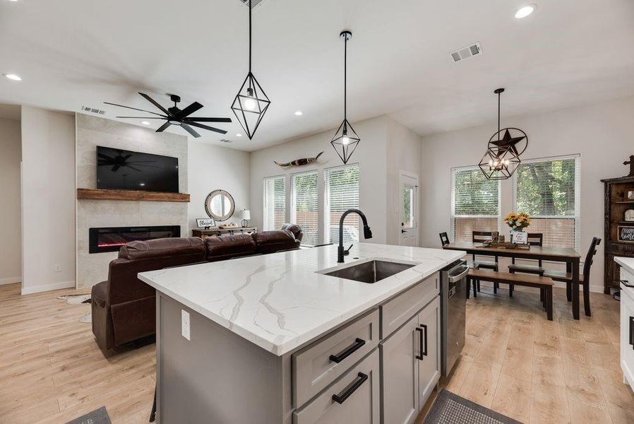 Furnished interior view inside a new home in , West Tawakoni (Image 5). Furnished interior view inside a new home in , West Tawakoni (Image 5).