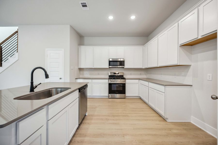 Mac Arthur Floorplan - Kitchen Mac Arthur Floorplan - Kitchen