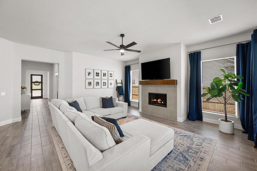 Furnished interior view inside a new home in Somerset, Mansfield (Image 18). Furnished interior view inside a new home in Somerset, Mansfield (Image 18).