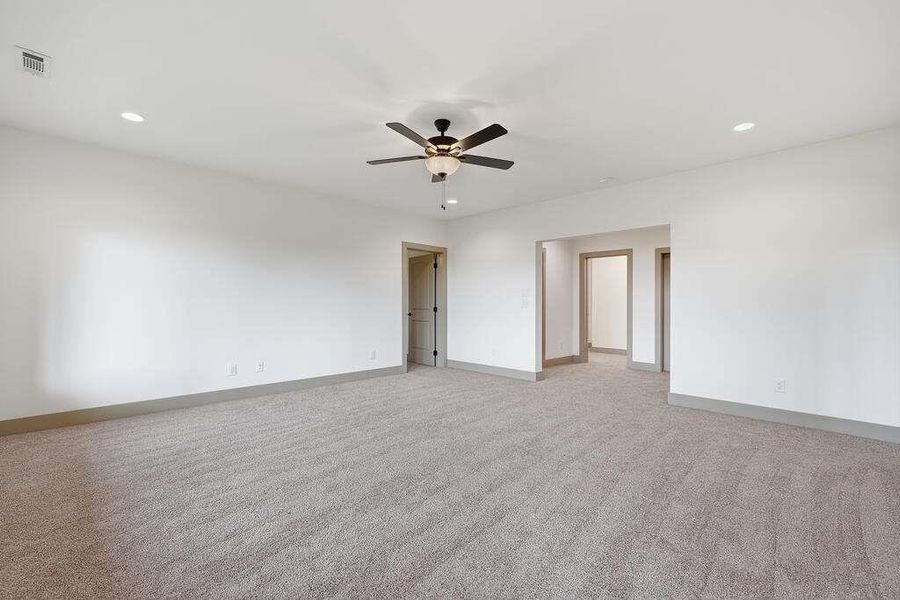 Spacious, unfurnished interior of a new home in , Ellijay (Image 69).