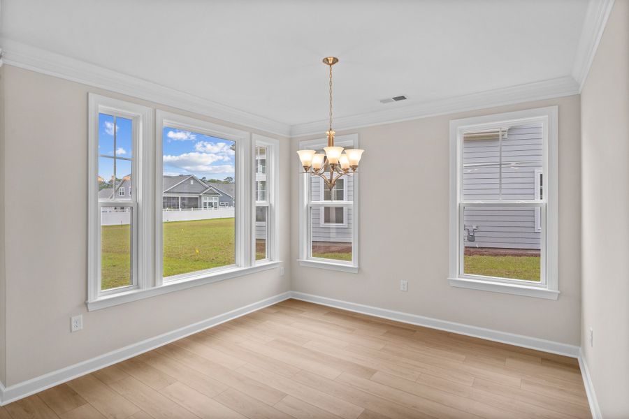 Spacious, unfurnished interior of a new home in Waterbridge, Myrtle Beach (Image 19).