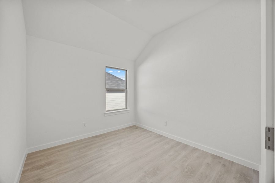 Spacious, unfurnished interior of a new home in Prairie Winds, Hutto (Image 32).