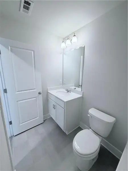 Furnished interior view inside a new home in , Cartersville (Image 4).