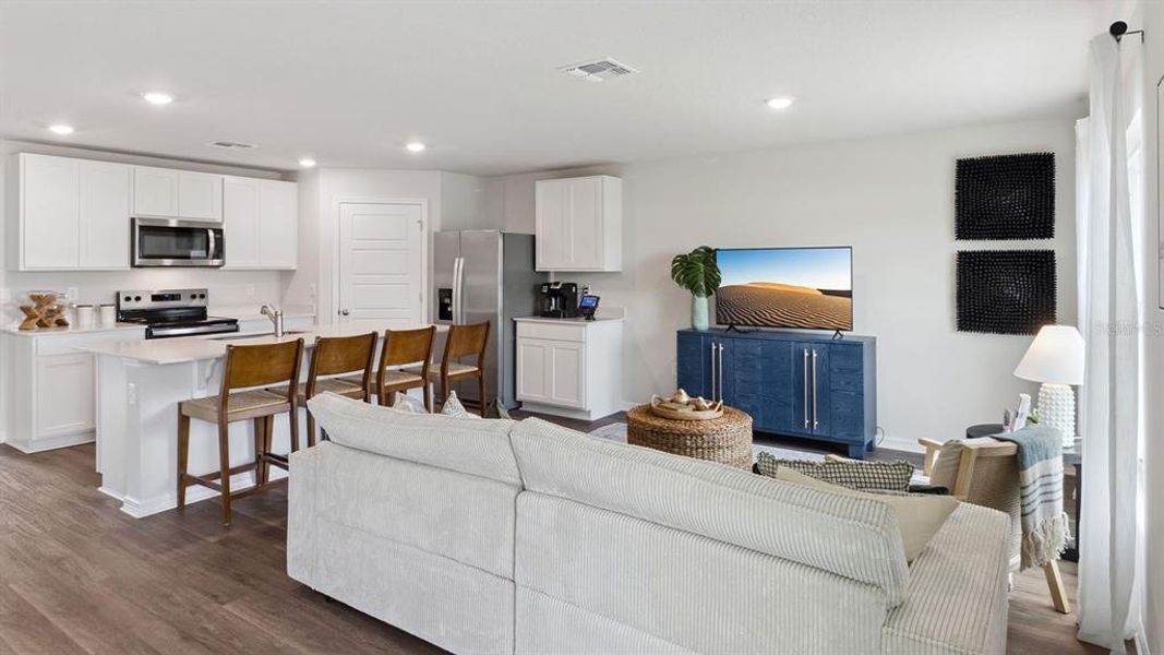 Furnished interior view inside a new home in Bradbury Creek, Haines City (Image 14).
