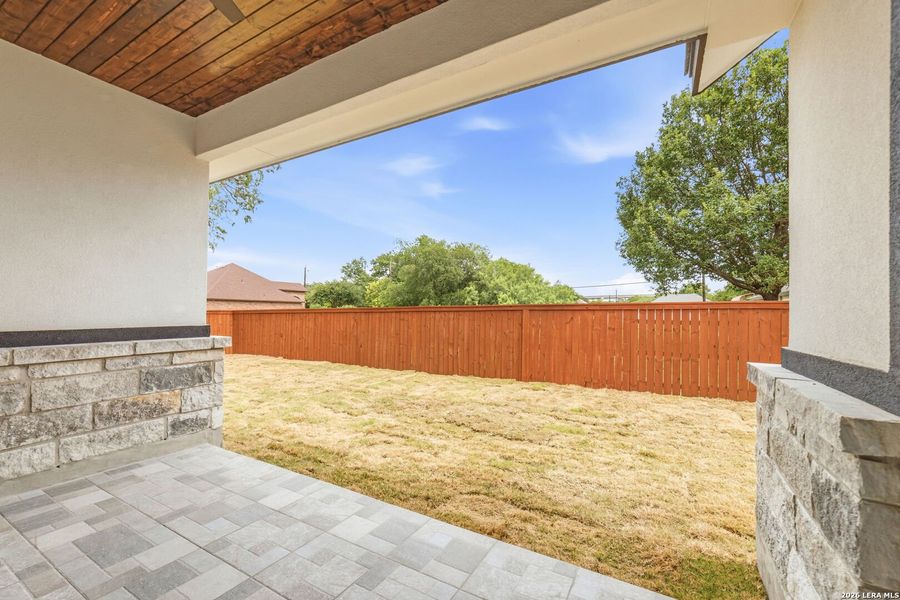 Exterior details and patio area of a home in , Selma (Image 24).