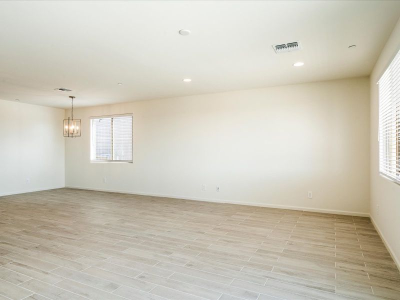 Spacious, unfurnished interior of a new home in Mandarina - Premier Series, Marana (Image 4).