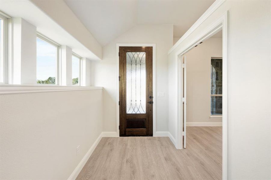 Spacious, unfurnished interior of a new home in Sunset Ridge, Alvarado (Image 21).