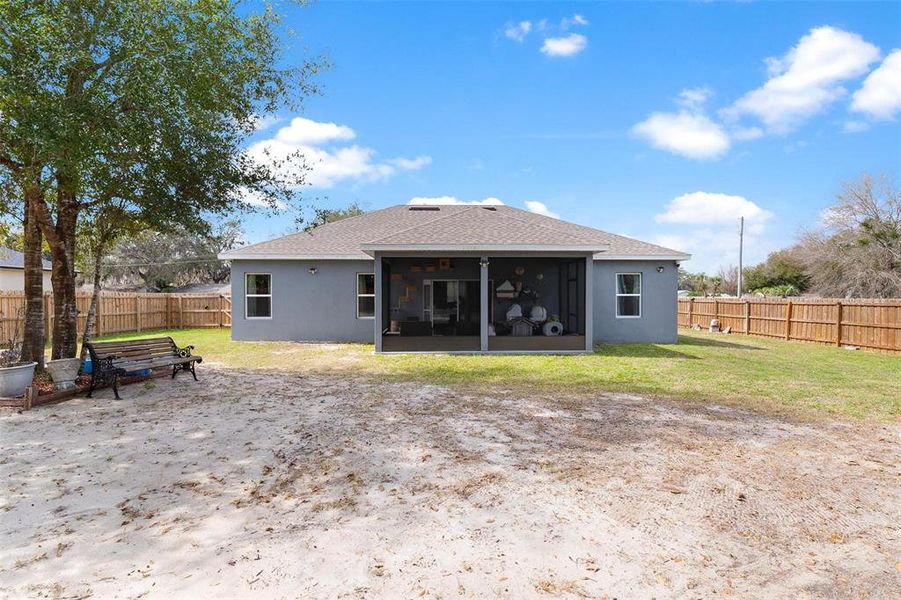 Exterior details and patio area of a home in , Umatilla (Image 32).