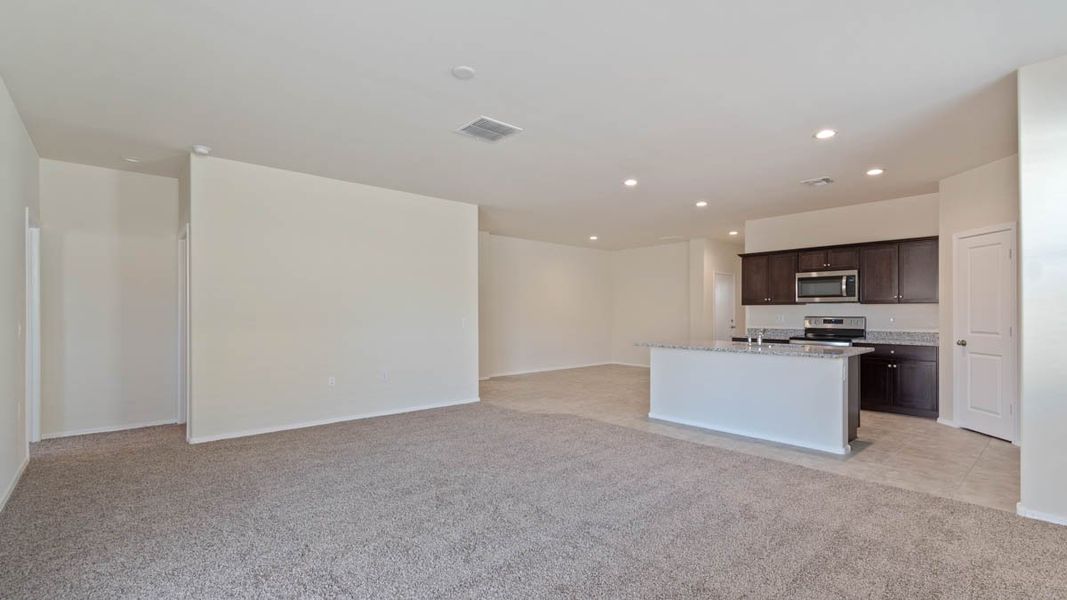 Spacious, unfurnished interior of a new home in Heartland Ranch, Coolidge (Image 11). Spacious, unfurnished interior of a new home in Heartland Ranch, Coolidge (Image 11).
