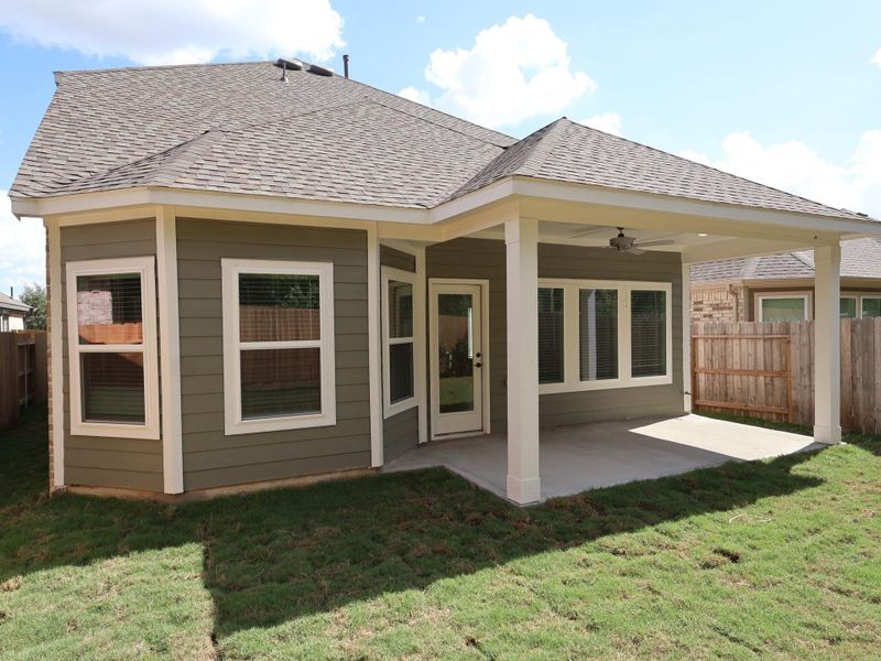 Exterior details and patio area of a home in Sorella, Tomball (Image 26).