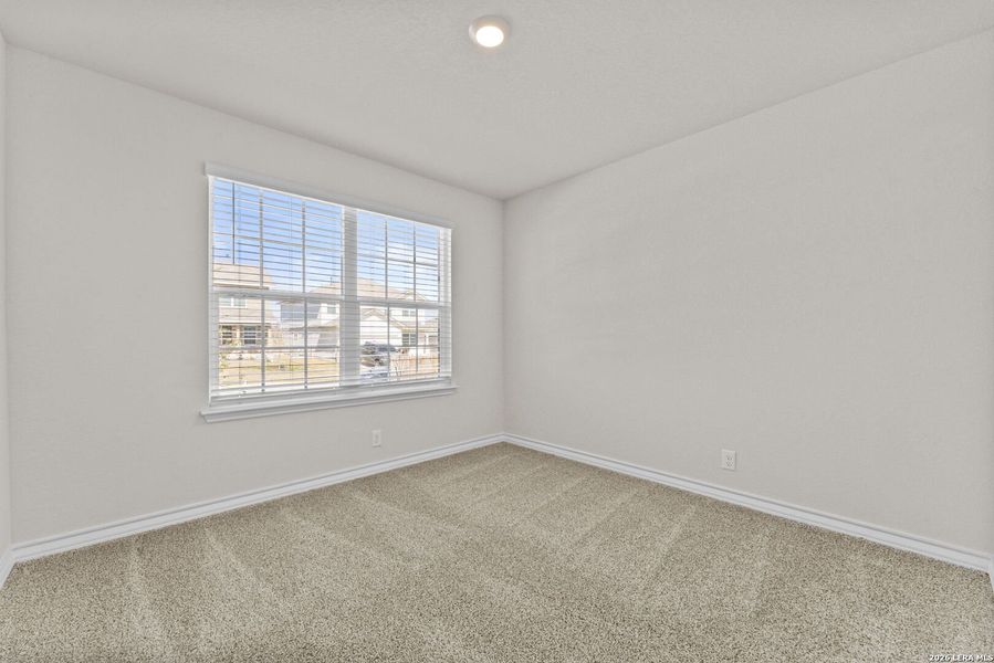 Spacious, unfurnished interior of a new home in Redbird Ranch, San Antonio (Image 14).