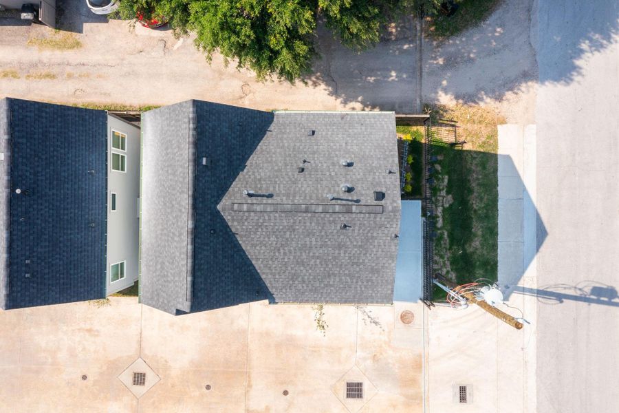 Exterior details and patio area of a home in , Houston (Image 26).