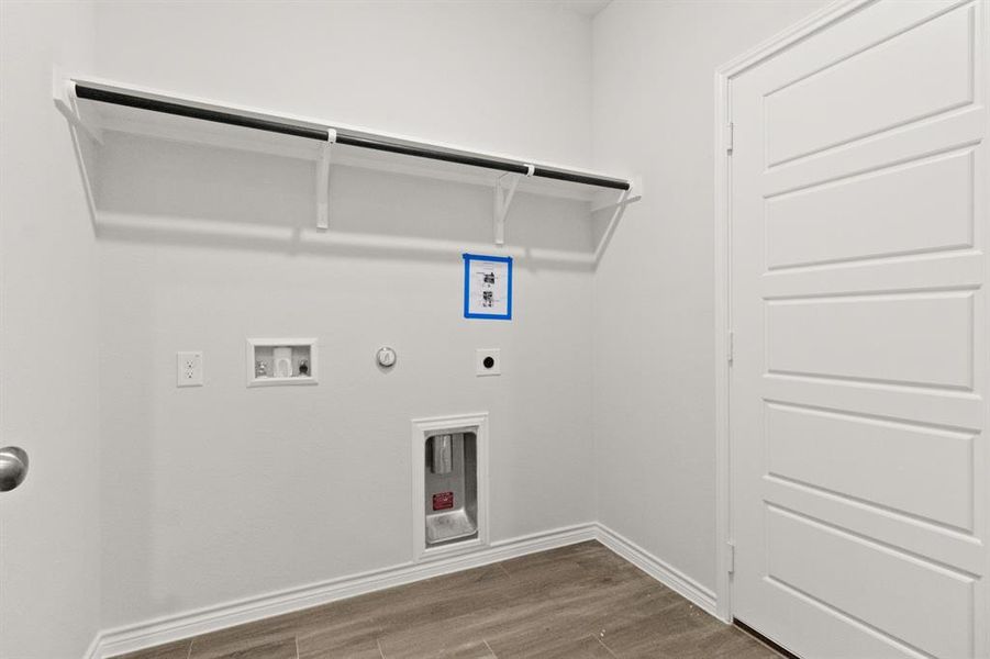 Spacious, unfurnished interior of a new home in Retreat at Fossil Creek, Fort Worth (Image 14).