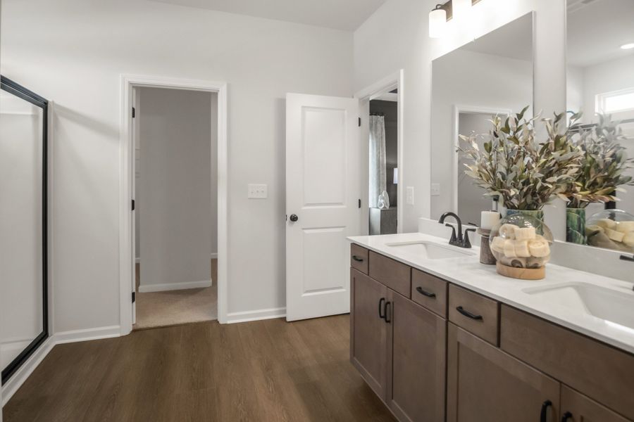 Furnished interior view inside a new home in The Oaks, Clarksville (Image 26).