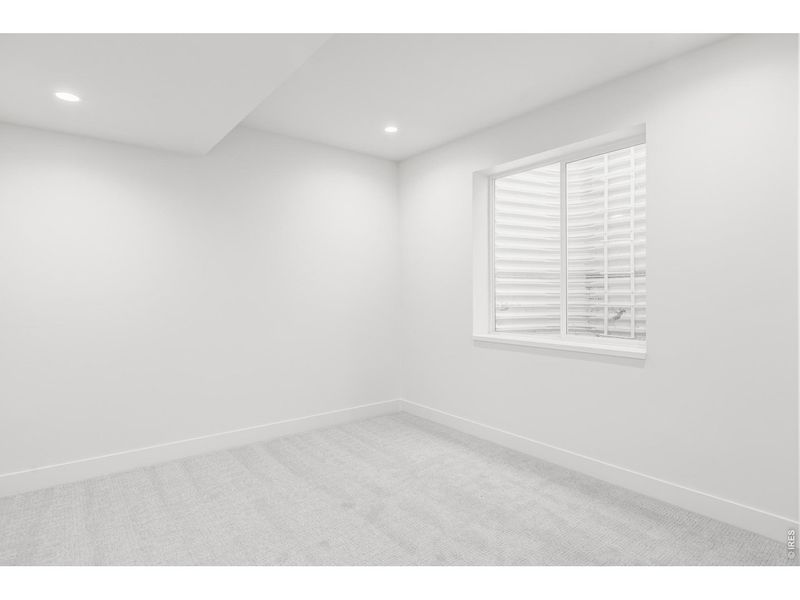 Spacious, unfurnished interior of a new home in , Denver (Image 22).