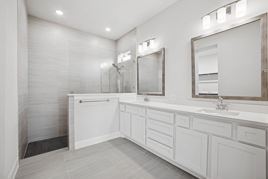 Representative furnished interior of a home built from the The Payton by David Weekley Homes in Terraces – Classics, Rockwall (Image 4).