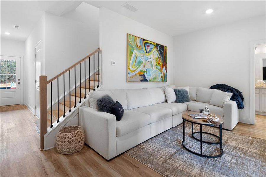 Furnished interior view inside a new home in , Waleska (Image 15).