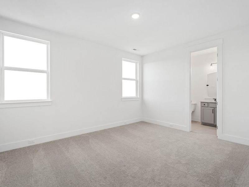 Spacious, unfurnished interior of a new home in Shelton Square, Murfreesboro (Image 44).