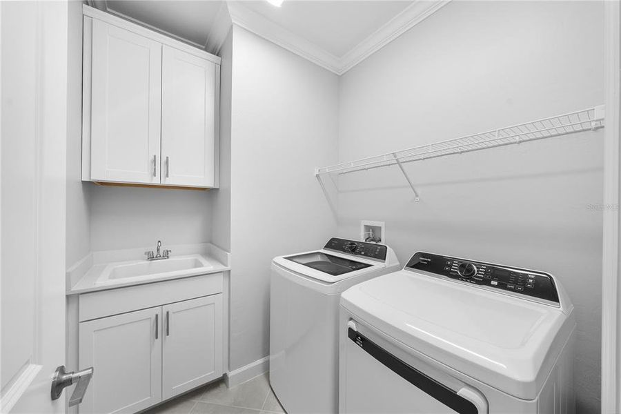 Furnished interior view inside a new home in , Bradenton (Image 14).