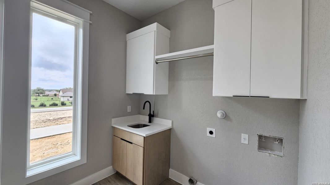 Furnished interior view inside a new home in , New Braunfels (Image 39).