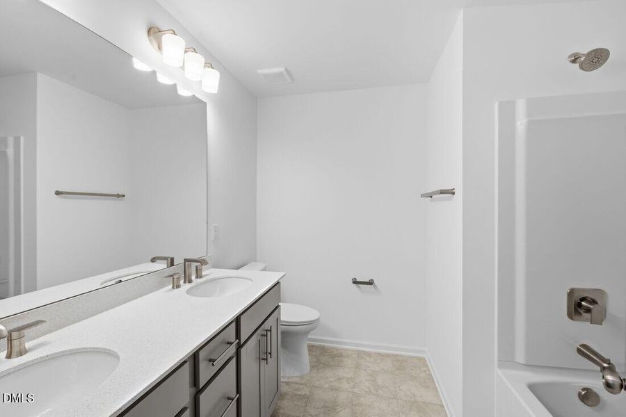 hj-nc-raleigh-eagle-trace-hamilton-d-lot