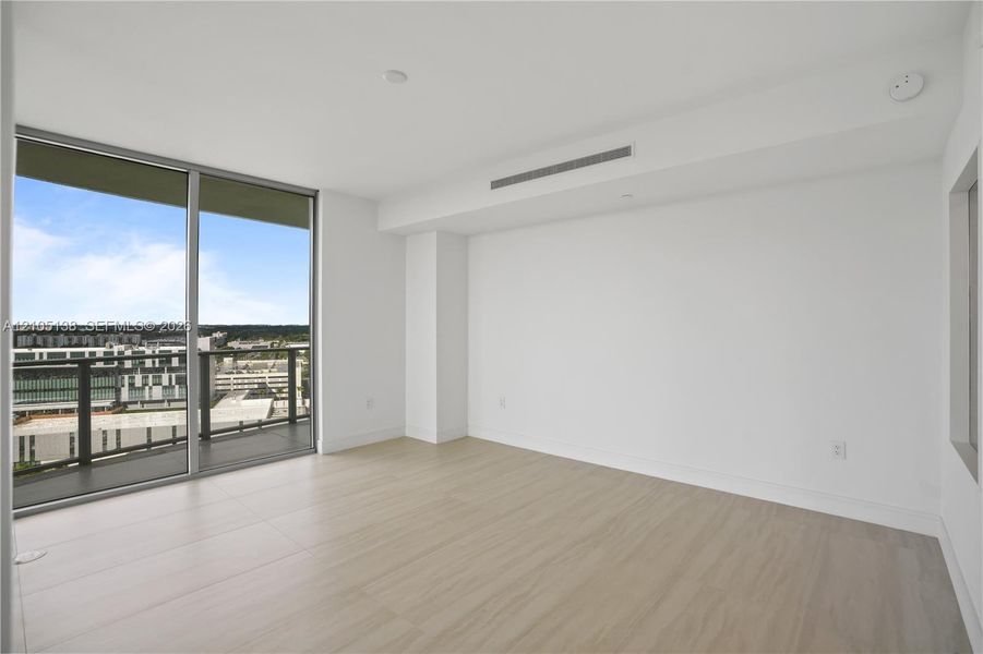 Spacious, unfurnished interior of a new home in , North Miami (Image 36).