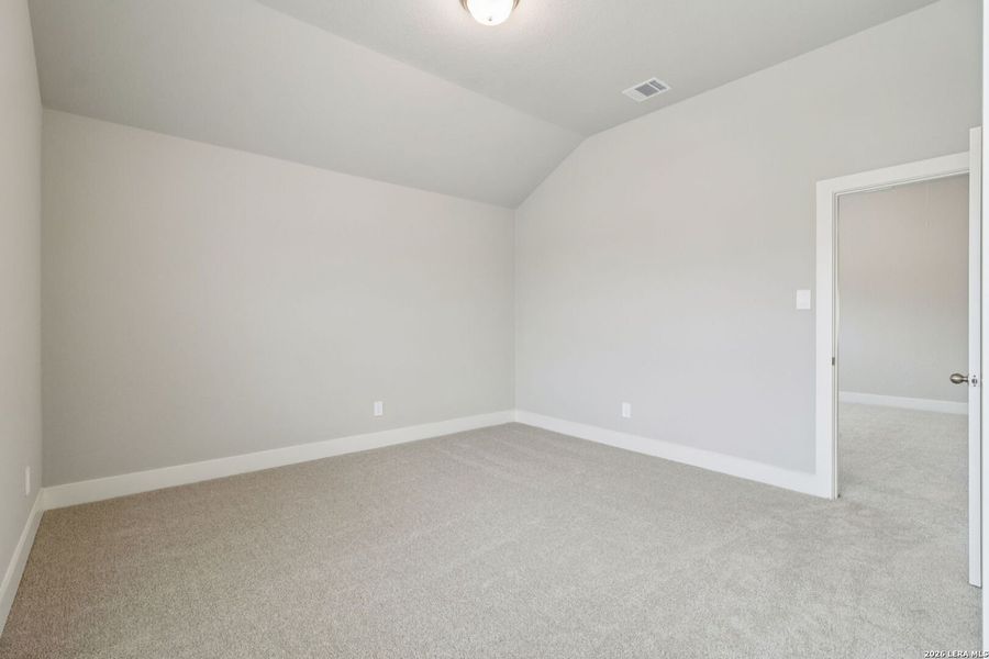 Spacious, unfurnished interior of a new home in Sagebrooke - Classic Series, San Antonio (Image 38).