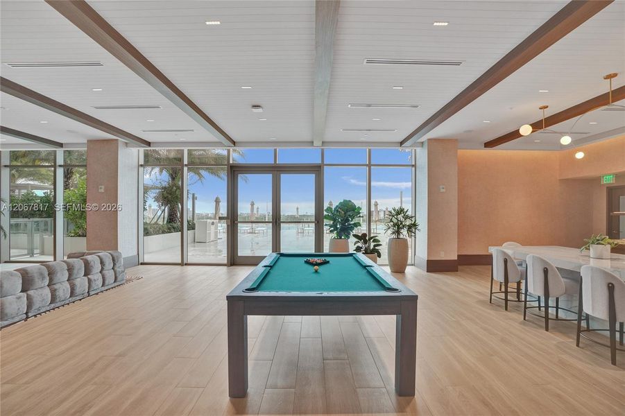 Community amenities in , North Miami (Image 48).