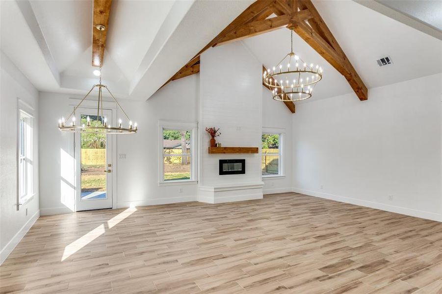 Spacious, unfurnished interior of a new home in , Lake Worth (Image 14).