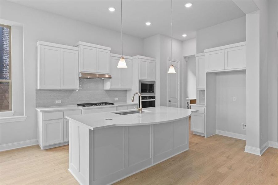 DAL_Painted Tree_Toledo Bend II_4112 Tuckerman Way (8)