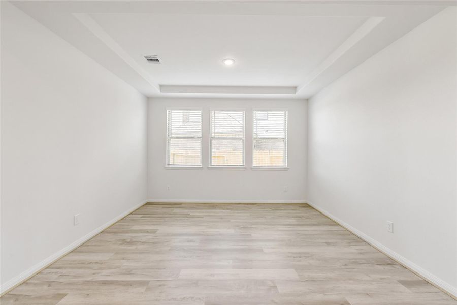 Spacious, unfurnished interior of a new home in Stone Creek Ranch, Hockley (Image 26). Spacious, unfurnished interior of a new home in Stone Creek Ranch, Hockley (Image 26).