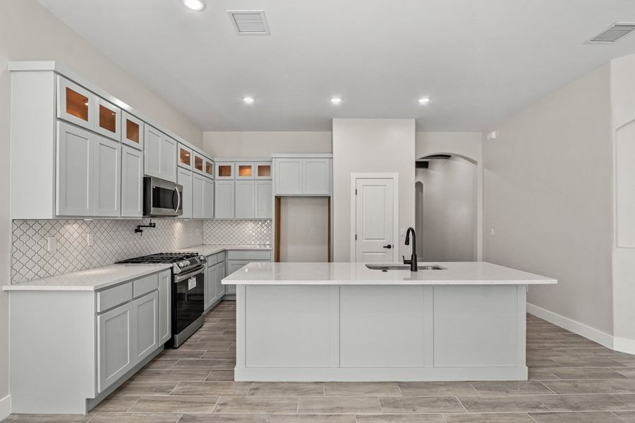 Representative furnished interior of a home built from the Sonoma by LEH. Homes in Tierra Del Este 90, El Paso (Image 13). Representative furnished interior of a home built from the Sonoma by LEH. Homes in Tierra Del Este 90, El Paso (Image 13).
