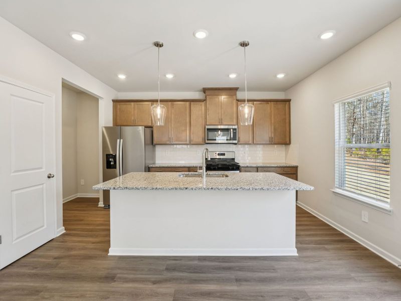 Furnished interior view inside a new home in Ivey Township, Dallas (Image 5).