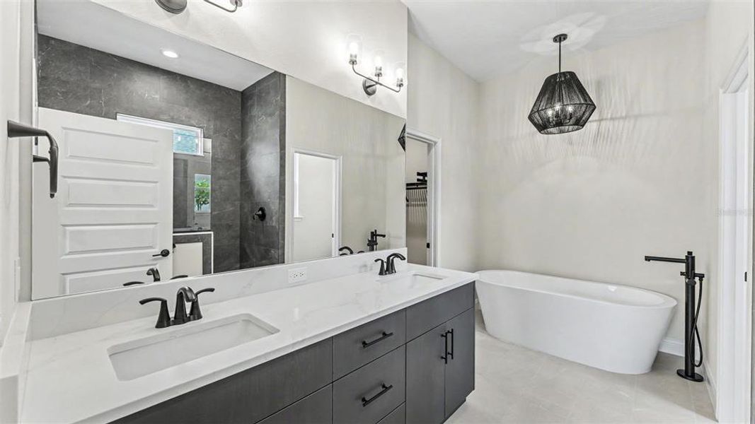 Furnished interior view inside a new home in , Lakeland (Image 11).