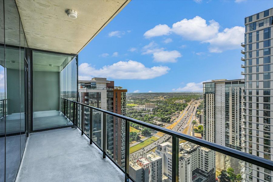Exterior details and patio area of a home in The Modern Austin Residences, Austin (Image 21).