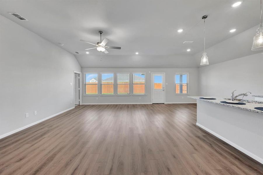 Spacious, unfurnished interior of a new home in Verandah, Royse City (Image 28). Spacious, unfurnished interior of a new home in Verandah, Royse City (Image 28).