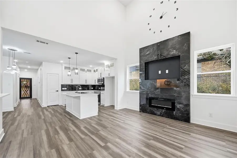 Furnished interior view inside a new home in , Dallas (Image 16).