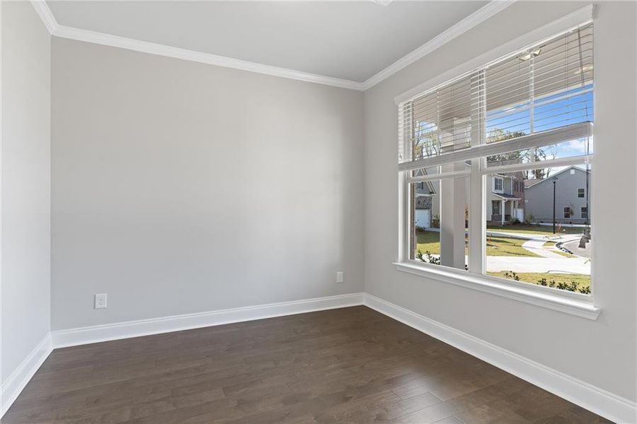 Spacious, unfurnished interior of a new home in Stratford Square, Lawrenceville (Image 23).