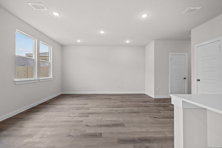 Spacious, unfurnished interior of a new home in Senna, Leon Valley (Image 21). Spacious, unfurnished interior of a new home in Senna, Leon Valley (Image 21).