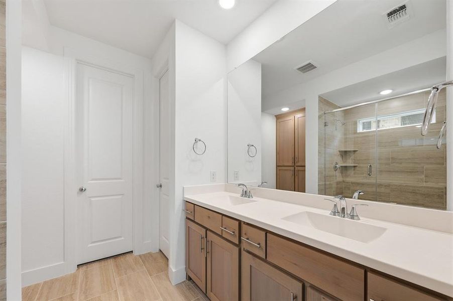 Furnished interior view inside a new home in Hillstead, Lavon (Image 5).