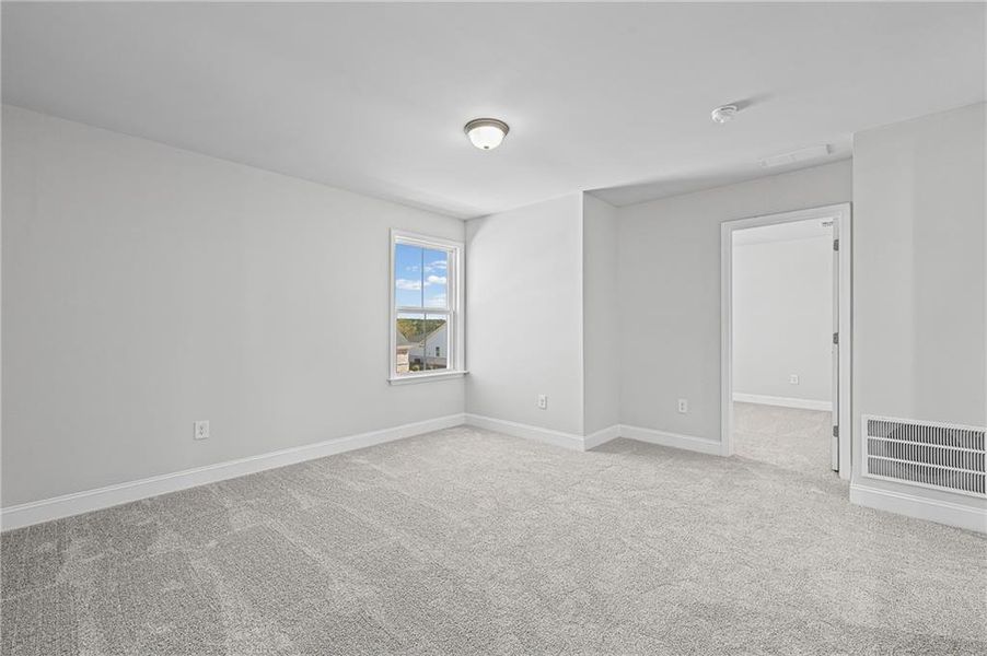 Spacious, unfurnished interior of a new home in Overland, Locust Grove (Image 33).