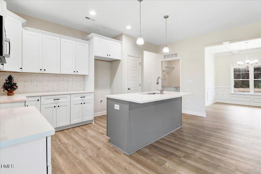 19-307 Creeks Edge Dr-19