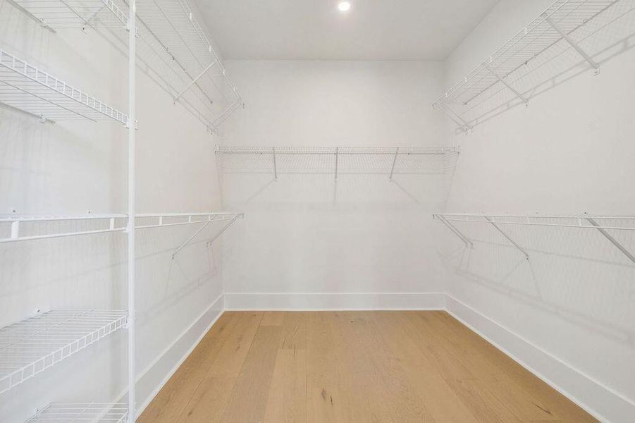 Spacious, unfurnished interior of a new home in Kings River Preserve, Hollywood (Image 25). Spacious, unfurnished interior of a new home in Kings River Preserve, Hollywood (Image 25).