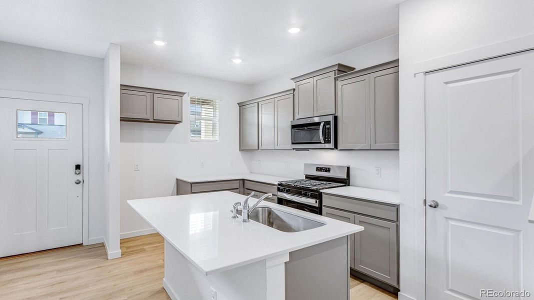 Furnished interior view inside a new home in Arcadia, Denver (Image 10).