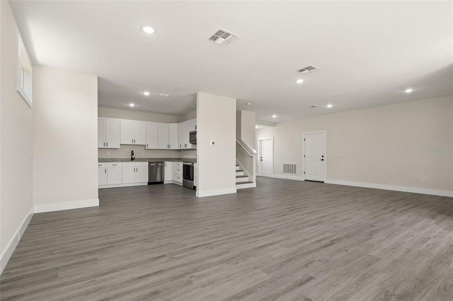 Spacious, unfurnished interior of a new home in , Holiday (Image 12).