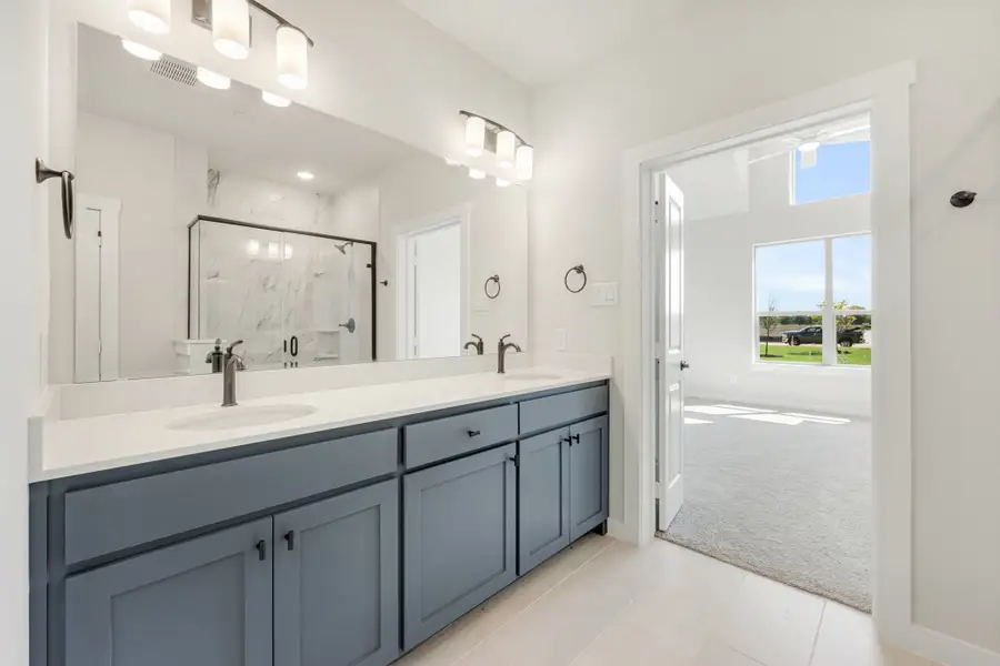 Furnished interior view inside a new home in Cottonwood Creek, Rowlett (Image 32).