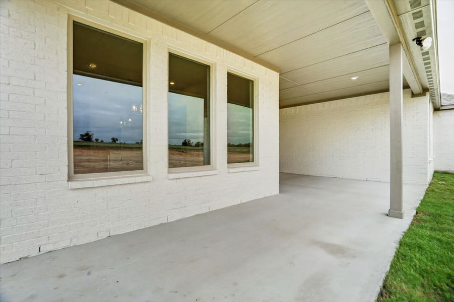Exterior details and patio area of a home in Terra Vista Estates, Springtown (Image 28).